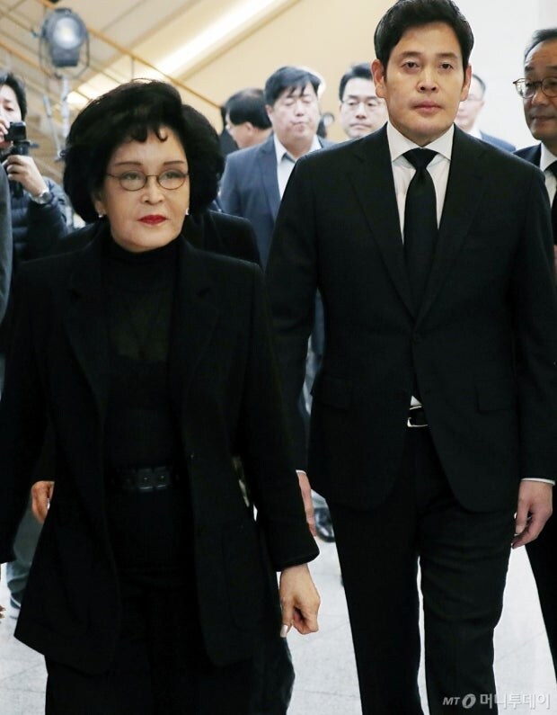 재벌들이 은근 신기한 점.jpg_12.jpg