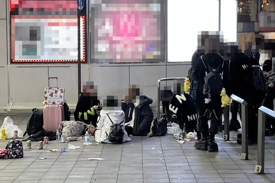 작가가 실제로 겪어본 일을 토대로 그렸다는 동인지 장면.jpg_4.webp