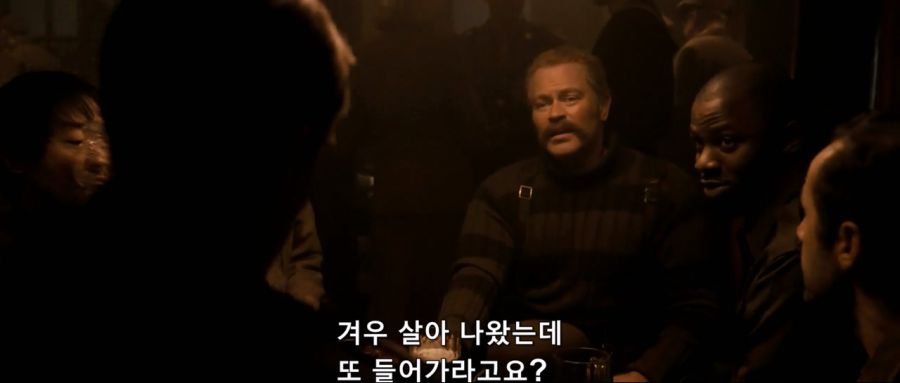 [MCU]최고의 팀을 선발해서 전쟁에서 눈부신 공을 세웠던 캡틴 아메리카_1.jpg