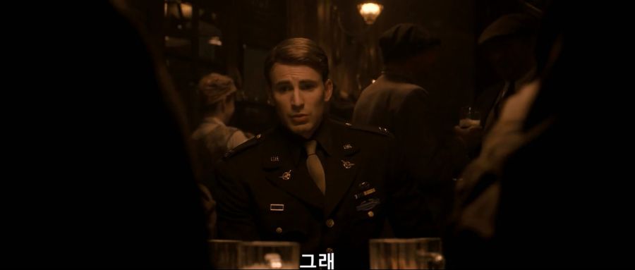 [MCU]최고의 팀을 선발해서 전쟁에서 눈부신 공을 세웠던 캡틴 아메리카_2.jpg