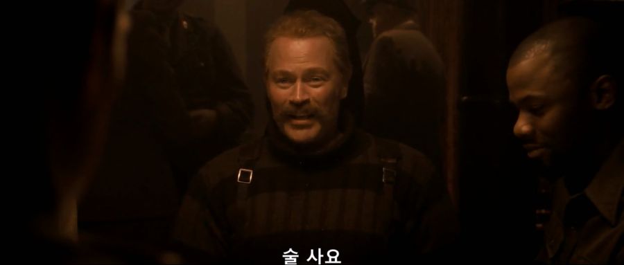 [MCU]최고의 팀을 선발해서 전쟁에서 눈부신 공을 세웠던 캡틴 아메리카_9.jpg