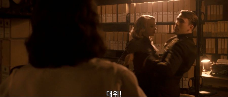 [MCU]캡틴 아메리카의 첫 키스_4.jpg