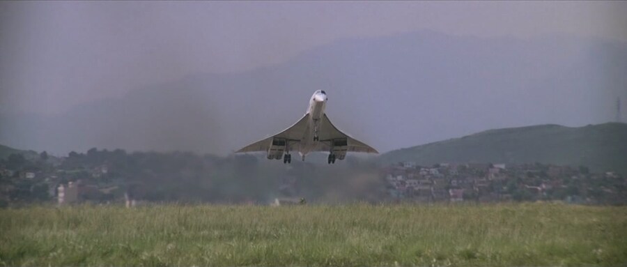 낭만 쩌는 70년대 영화 공항 장면_1.jpg