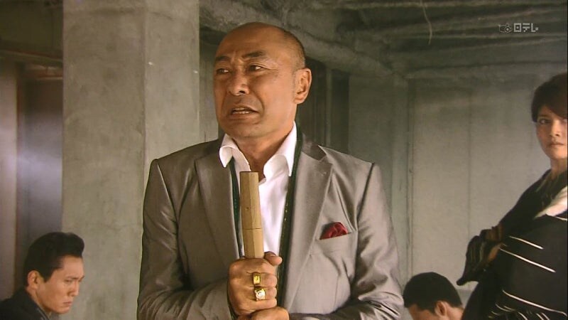 야쿠자랑 몸이 바뀐 아동상담소 직원 대참사_32.jpg