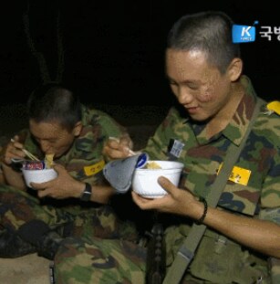 남자가 살다가 라면이 제일 맛있을때.JPG_2.png