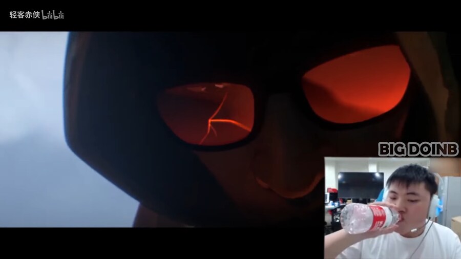 자신의 위엄을 자신도 버텨내지 못했던 중국인_1.png