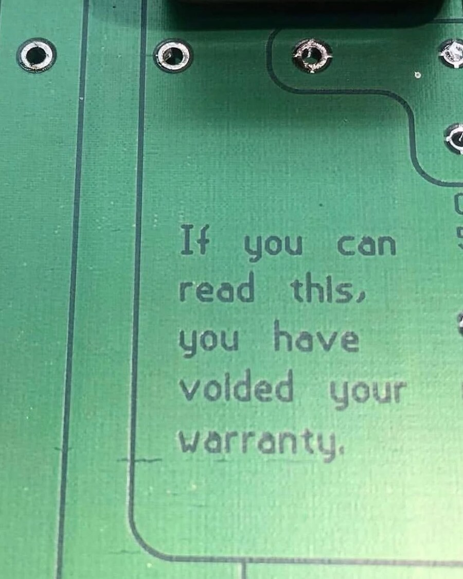 회로기판에 숨겨진 메시지들.jpeg_7.jpg