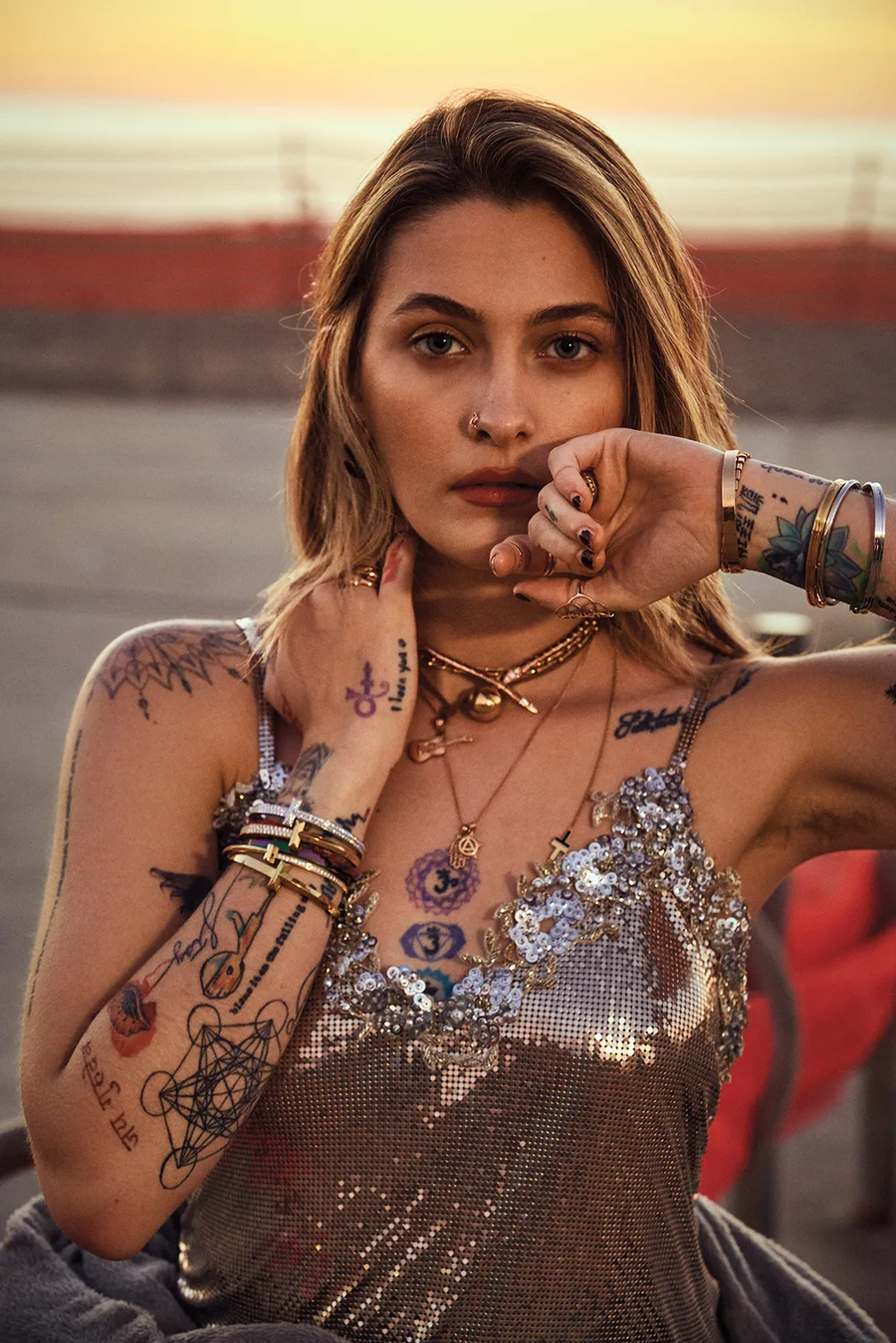 마이클 잭슨 친딸 외모.jpg_8.webp