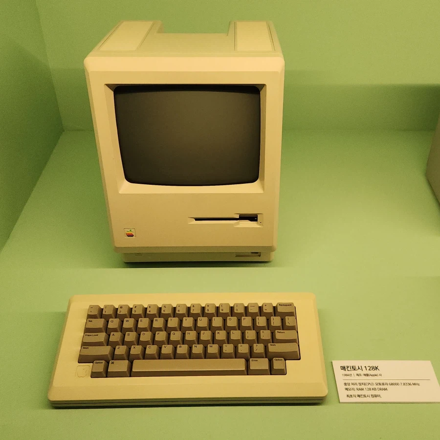 이제는 박물관에 전시된 옛날 컴퓨터들_10.webp