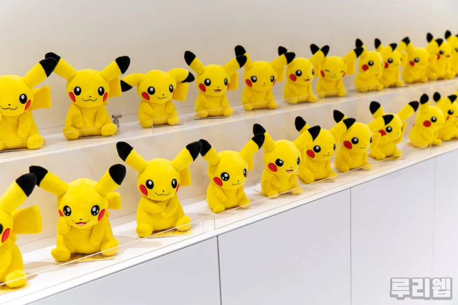 포켓몬 컴퍼니 피카츄 복도 ㄷㄷ.jpg_2.webp