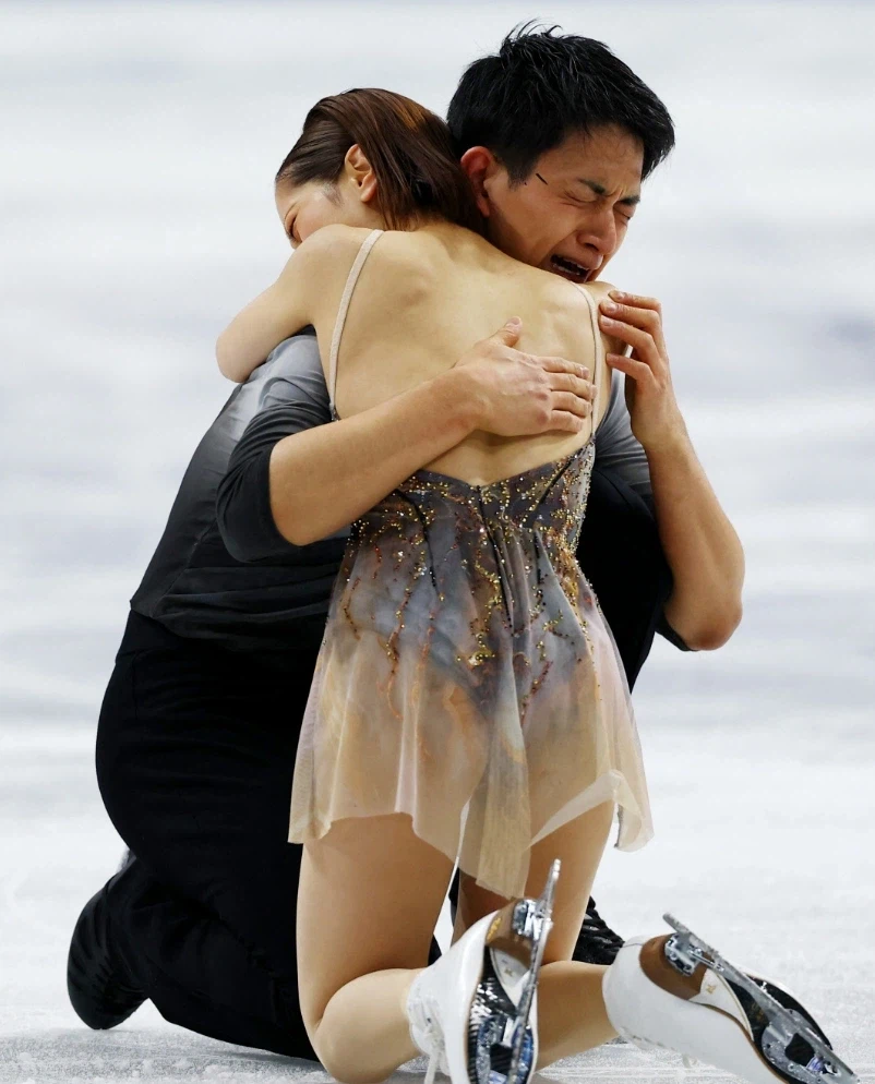 동계 올림픽.. 일본 SNS, 피겨역사 화제인 장면._4.webp