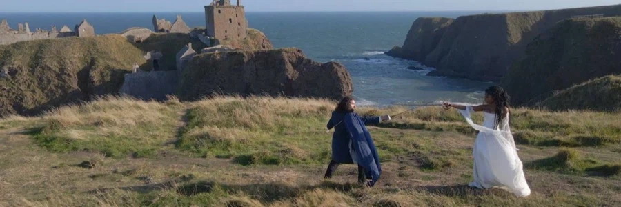 인생 사진 찍은 신랑과 신부_2.webp