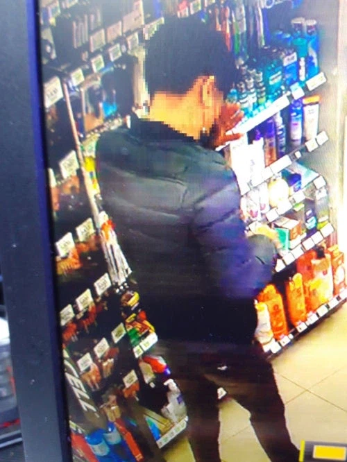 진상에게 호신용 스프레이를 뿌린 편의점 알바생_4.webp