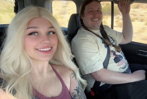 탈모 걸린 여친을 위해 가발을 만들어준 남친.jpg_3.webp