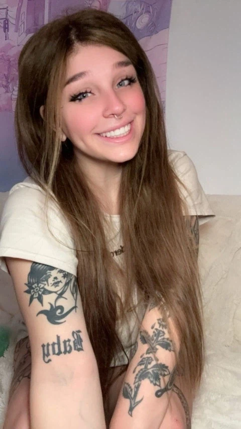 탈모 걸린 여친을 위해 가발을 만들어준 남친.jpg_5.webp