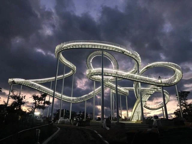 포항에 있는 괴생명체_1.webp