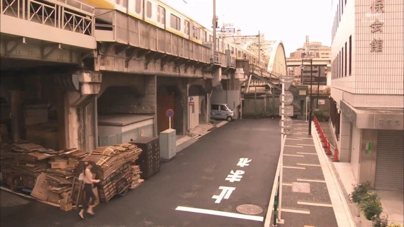 주인공에게 호감이 있는 집주인 캐릭터_13.webp