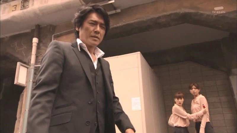 주인공에게 호감이 있는 집주인 캐릭터_25.webp