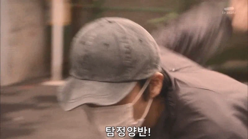 주인공에게 호감이 있는 집주인 캐릭터_30.webp