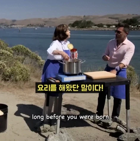 할머니 상대로 지적질 하는 이탈리아 요리사_13.webp