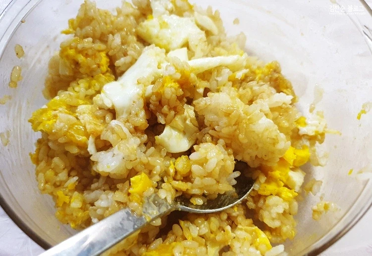 간장 계란밥 vs 케찹 계란밥_1.webp