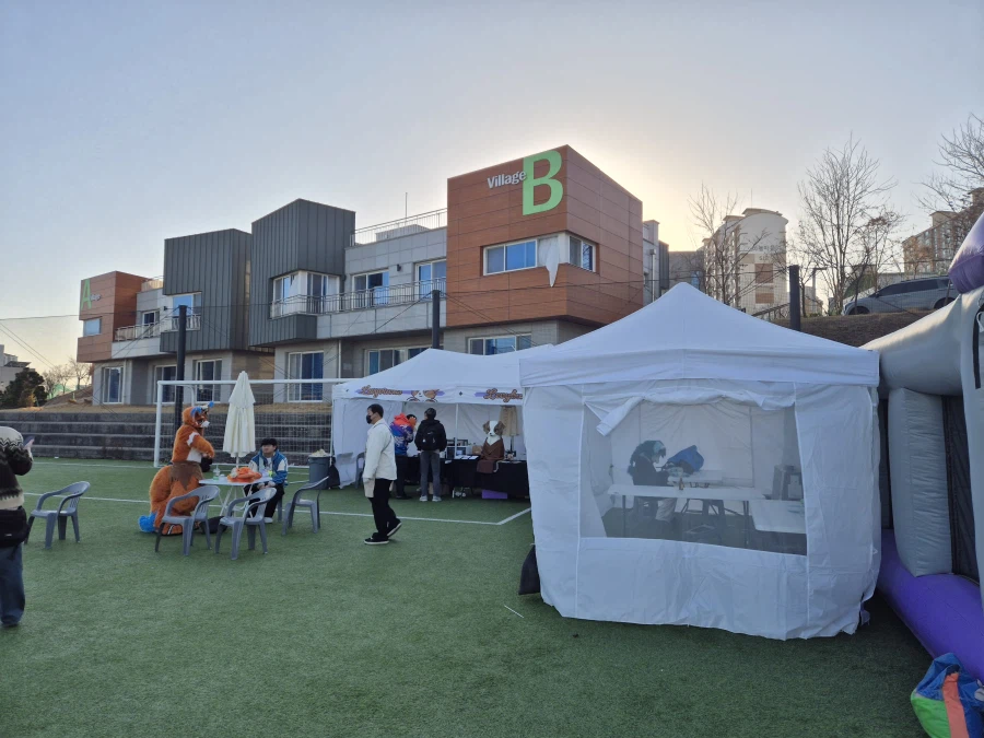 역시 퍼리행사는 보법이 다르네_1.webp