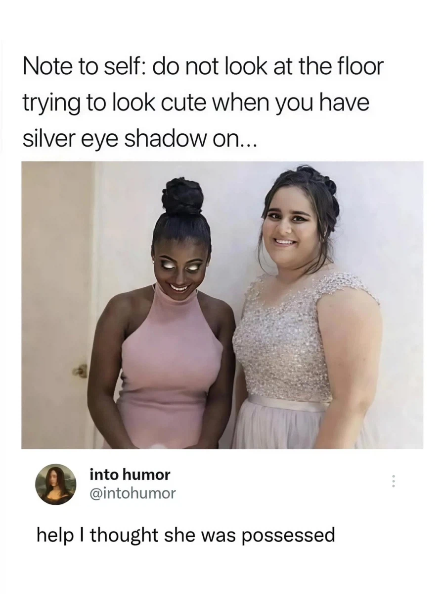 (공포) 은색 눈화장했을때는 아래를 보지 마라.jpg_1.webp