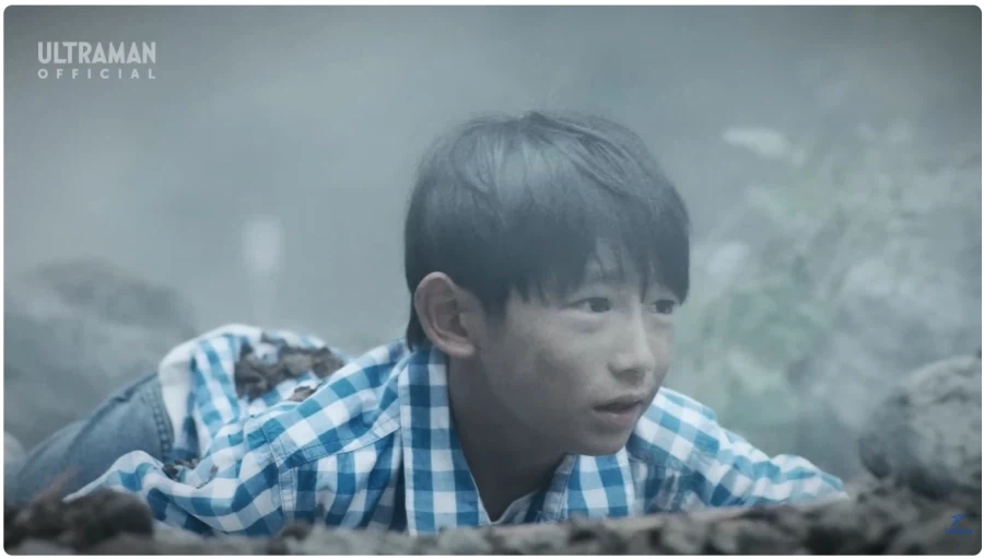 울트라맨 후배한테 과거 이야기를 묻는 선배_11.webp