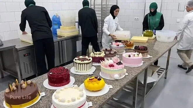 재료가 하얀가루인 중동 공장_4.webp