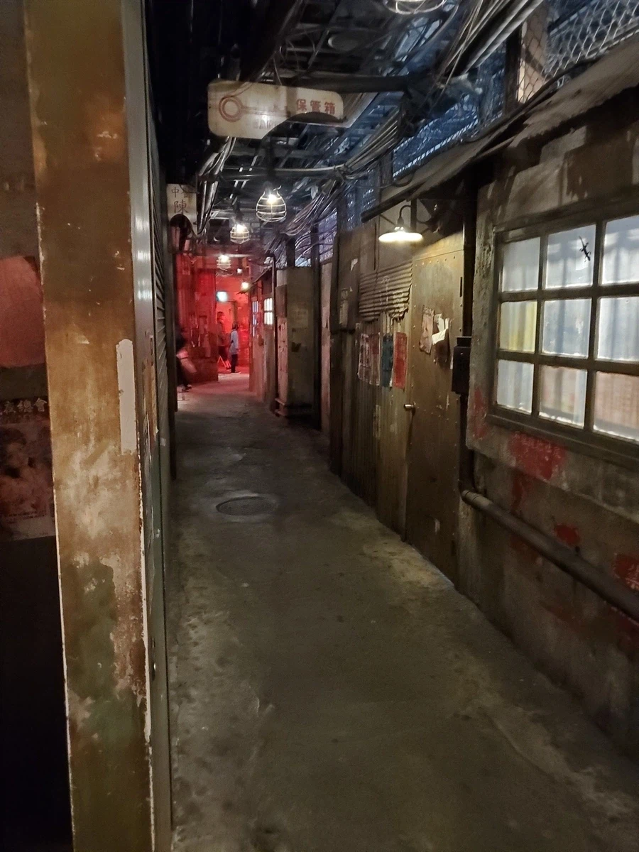 성인용 오락실 내부(스압)_7.webp