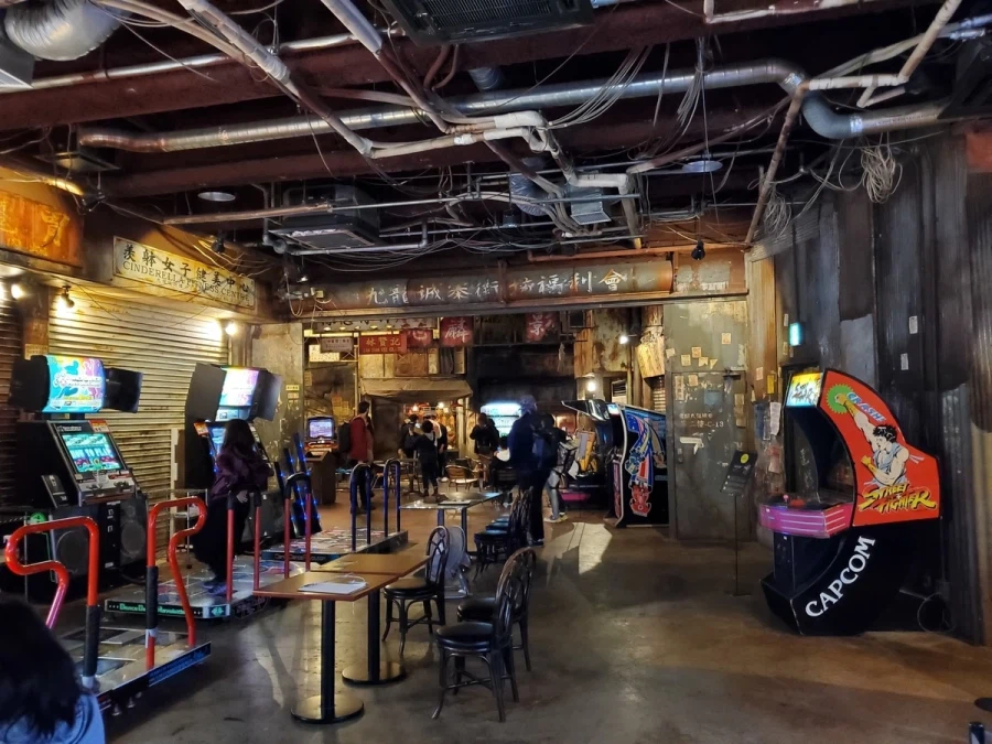 성인용 오락실 내부(스압)_14.webp