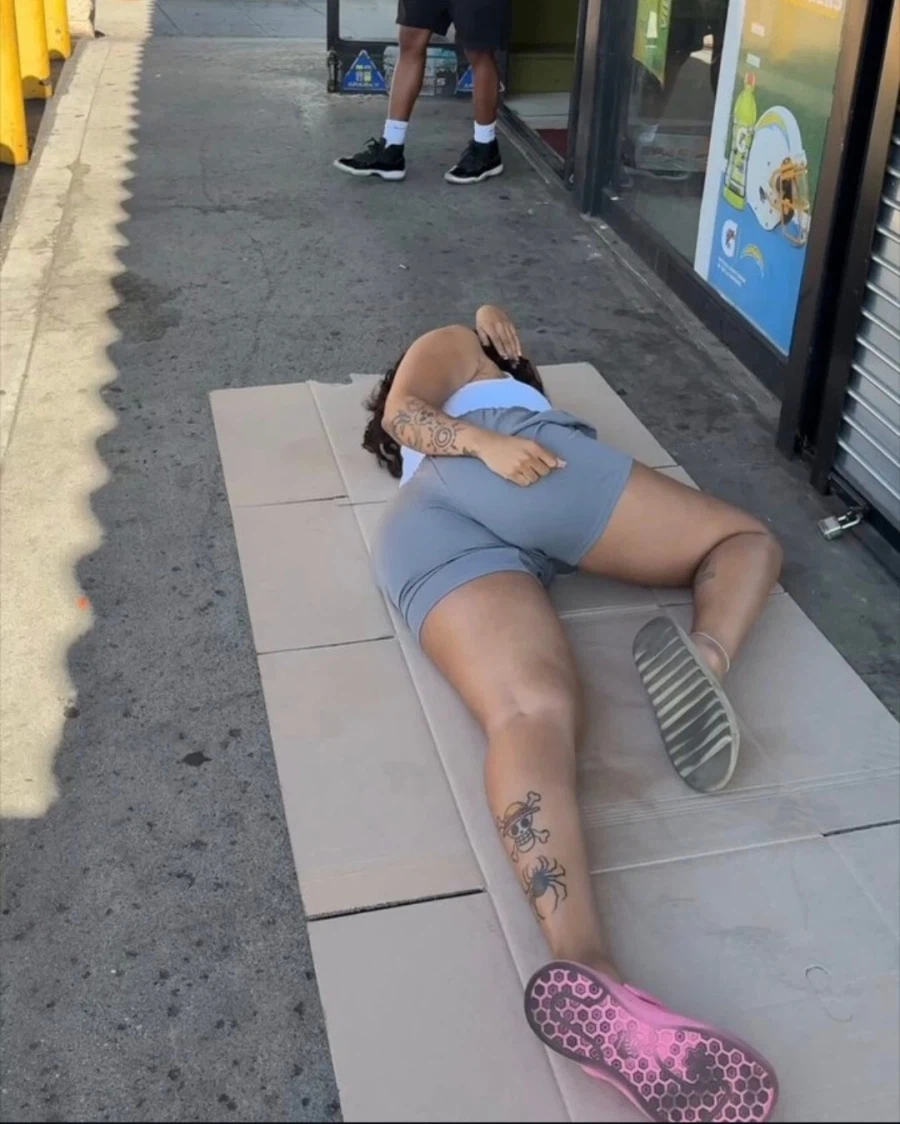 여자 노숙자들을 조심하세요_1.webp