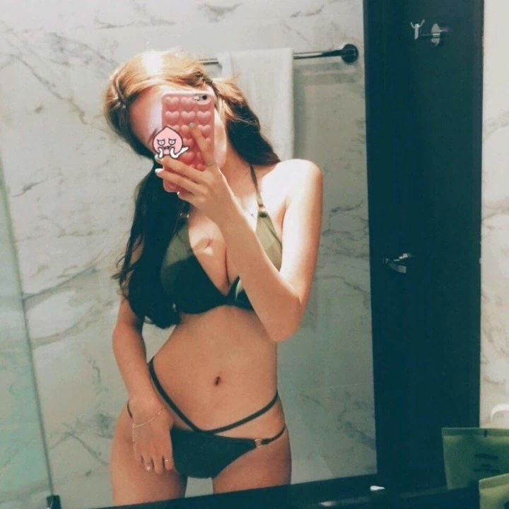 대부분 여자들이 셀카 찍는 구도_2.webp