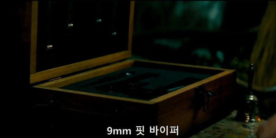 대놓고 PPL 하는 총기소유 국가의 영화.jpg_1.webp