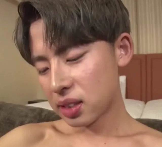 월급 250받던 남자 AV배우가 결국 선택한것_1.webp