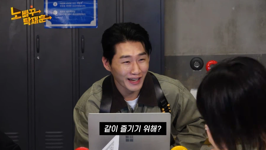 대학생딸 mt까지 쫓아간 아버지_7.webp