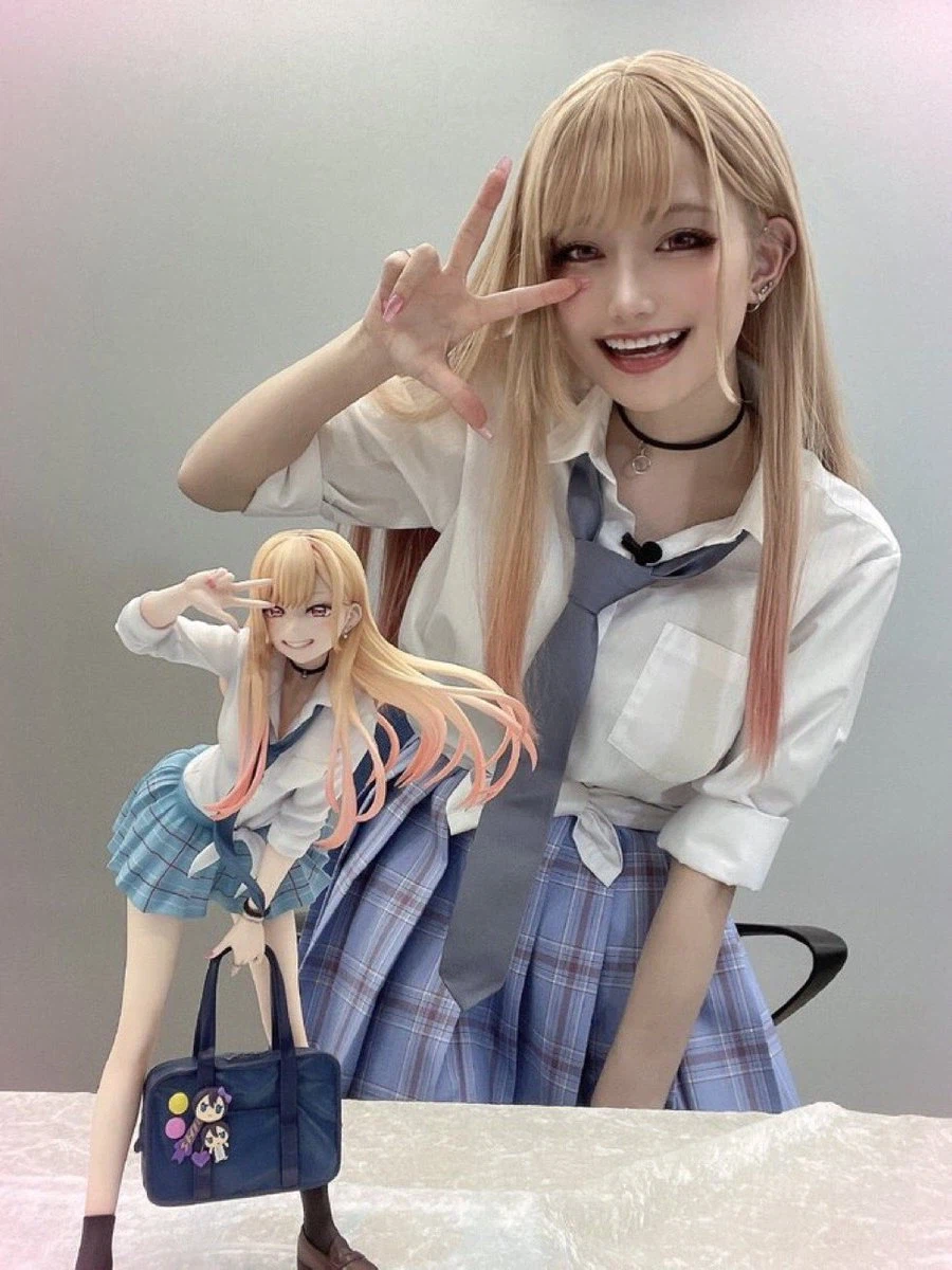 3D와 피규어가 완벽한 마린_1.webp