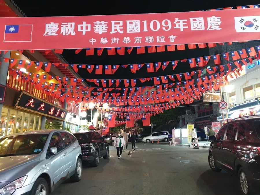 국경일마다 인천 차이나타운에서 보이는 진풍경.jpg_5.webp