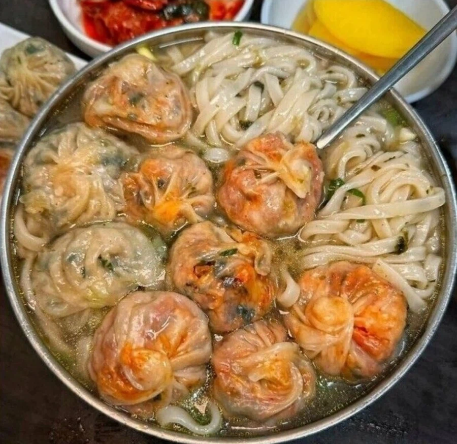 가성비 최강(?) 만두+칼국수집.. ㄷㄷ_7.webp