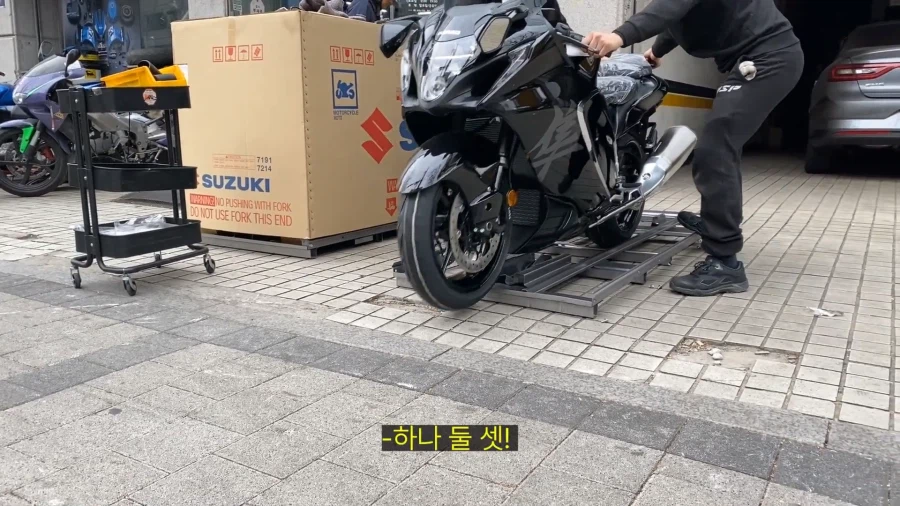 오토바이 탈때 가장 행복한 순간.jpg_5.webp