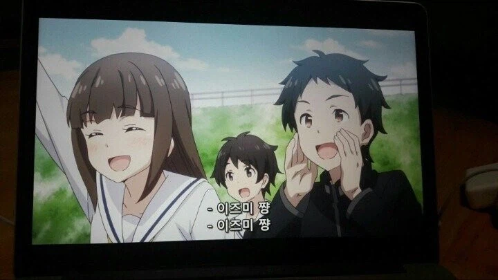 학교에 안나오는 친구를 위해 응원하는 반 친구들_2.webp