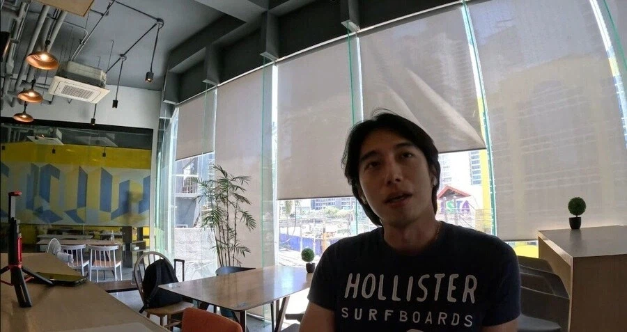 잘생긴 한국아재가 중국에서 받는 대우.jpg_12.webp