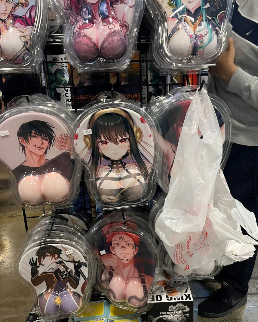 뭔가 이상한 서브컬쳐 마우스 패드_1.webp