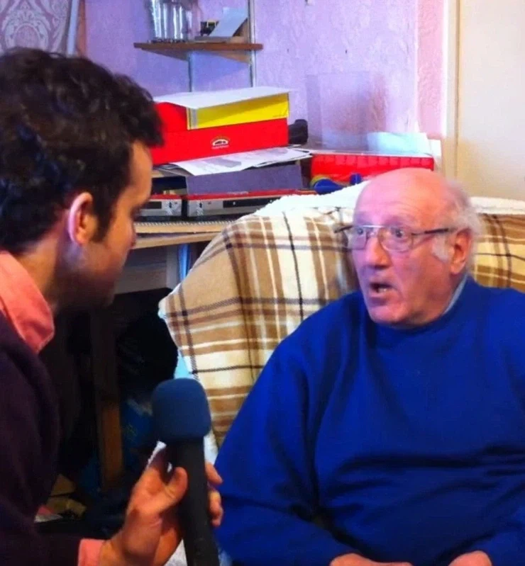 사용하지않는 유선전화를 14년간 유지한 노인.jpg_3.webp