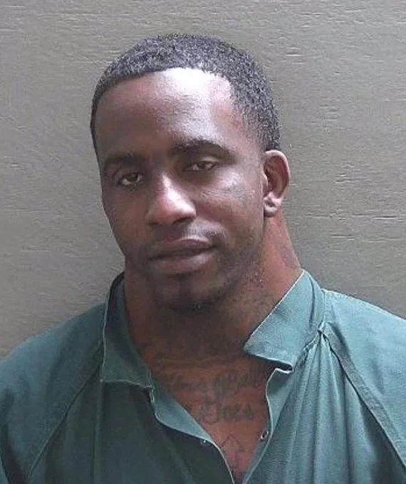 관상학이 의미가 없어지는 미국 범죄자 머그샷들_25.webp