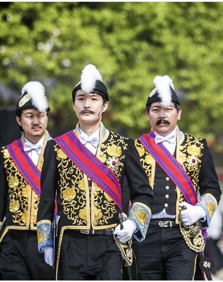 한국은 구한말-왜정 시대 정장 코스프레가 쉽지 않은 이유_1.webp