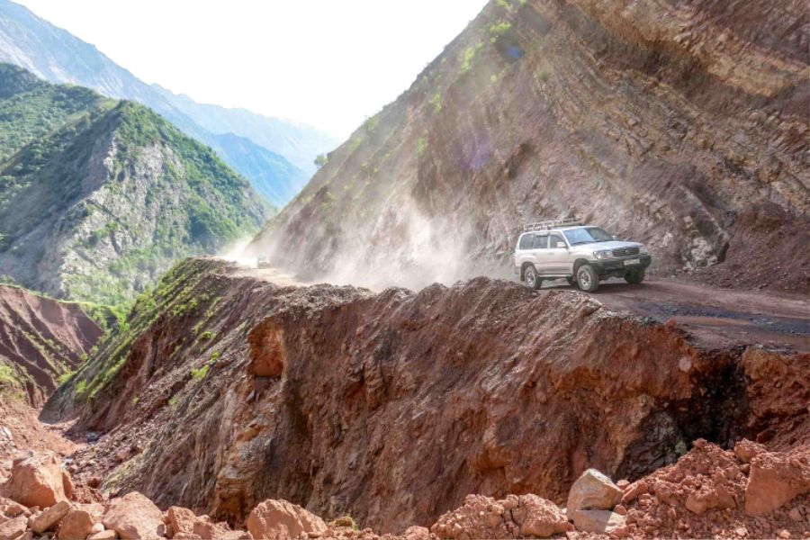 독재, 테러가 없었으면 관광제국이 될수있던 국가들_3.jpg