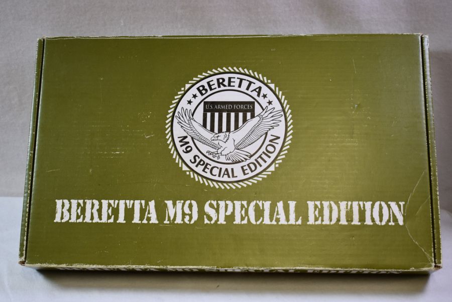 1990년대 베레타 M9 특별판_3.jpg