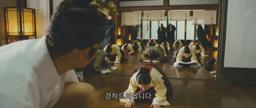 광해) 이병헌이 좋아했다는 장면.jpg_15.jpg