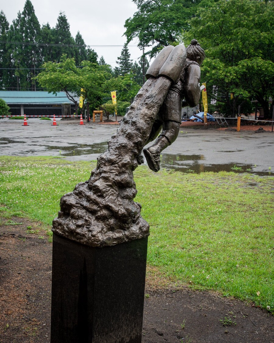 일본, 로켓티어 동상_2.jpg